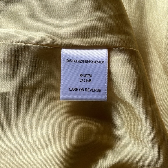 BCBGMAXAZRIA BEAUTIFUL FORMAL DRESS, 06 - Picture 8 of 13